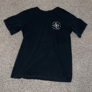 black tee shirt with elephant on back!
